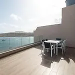 Stunning Sea View Penthouse In * 圣保罗湾城