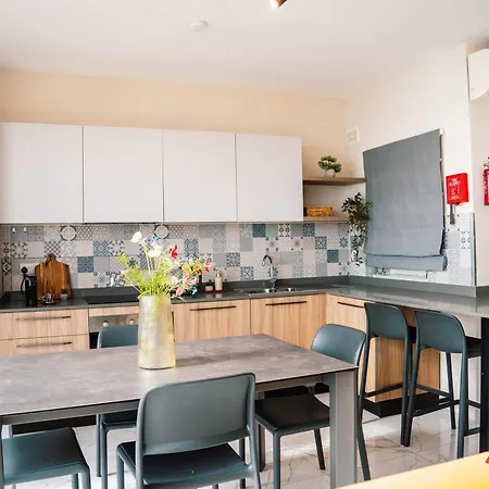 Stunning Sea Views From A Gorgeous Penthouse * セント・ポールズ・ベイ